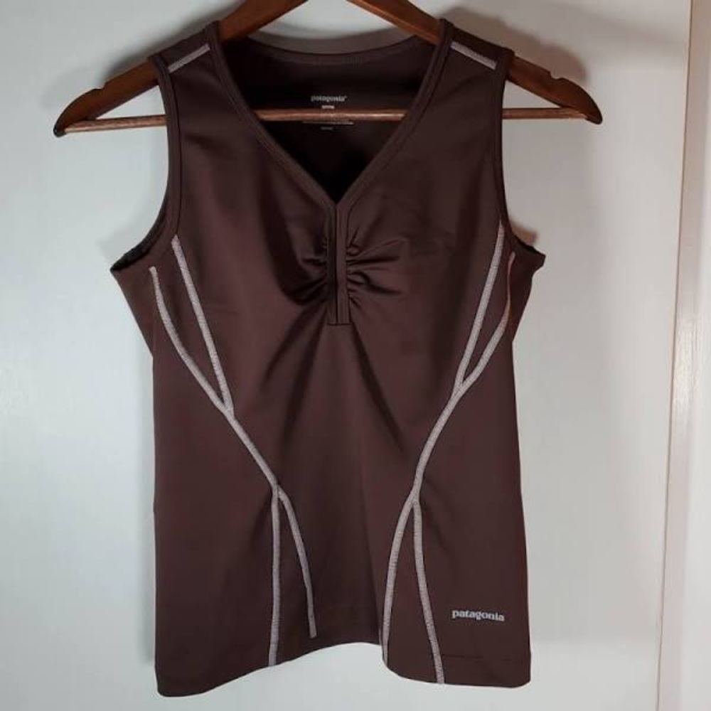 Patagonia Women’s All Weather Training Top in Chocolate Brown Women’s Size Small